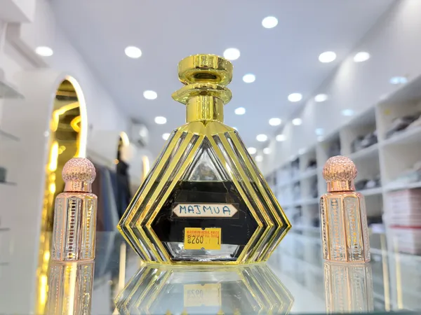 Amber_Spice_Woody_Musk_Attar