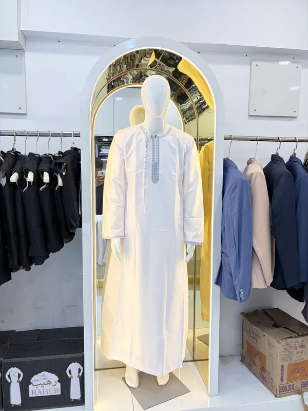 White_Rwatussafa_Omani_Thobe_For_Men