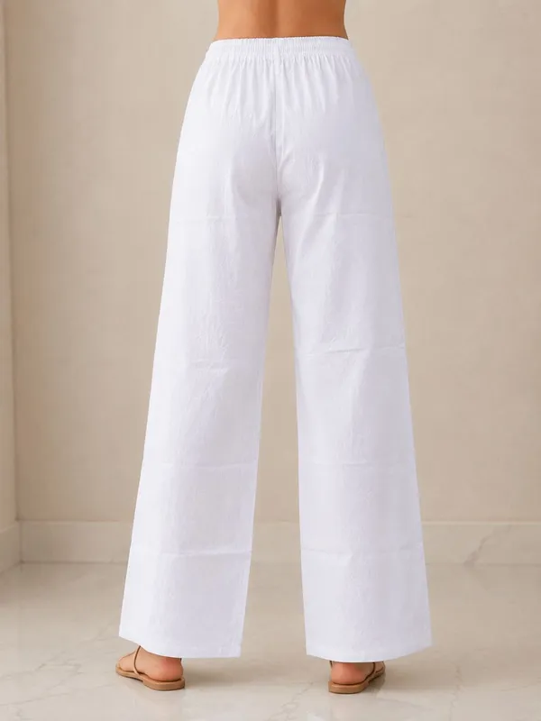 avasthita_Comfort_Fit_Women_White_Trousers