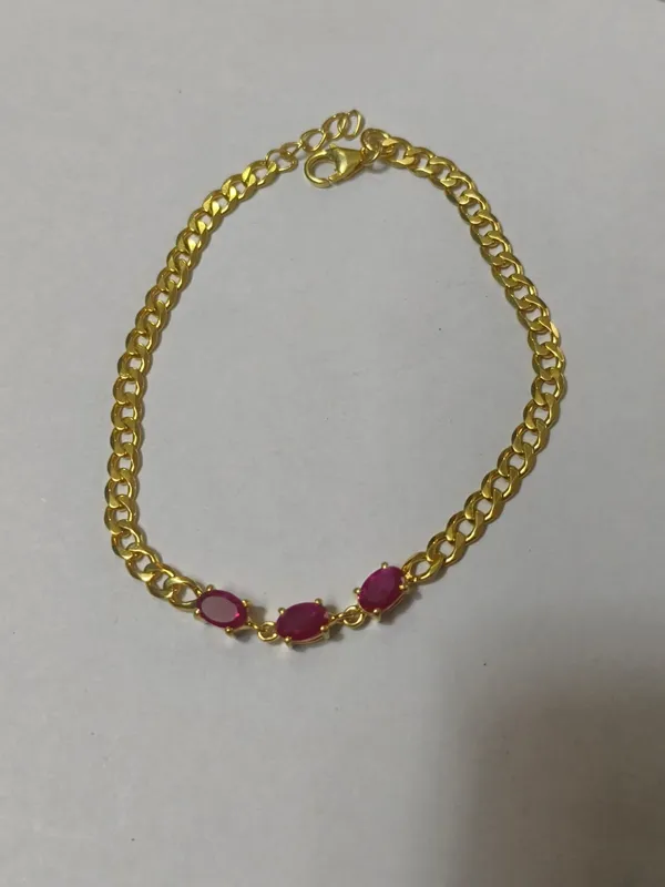 Gold_Tone_Chain_Bracelet_With_Pink_Stones_For_Women