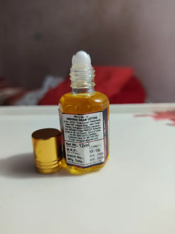 Chandan_(Sandalwood)_Natural_Attar_12ml