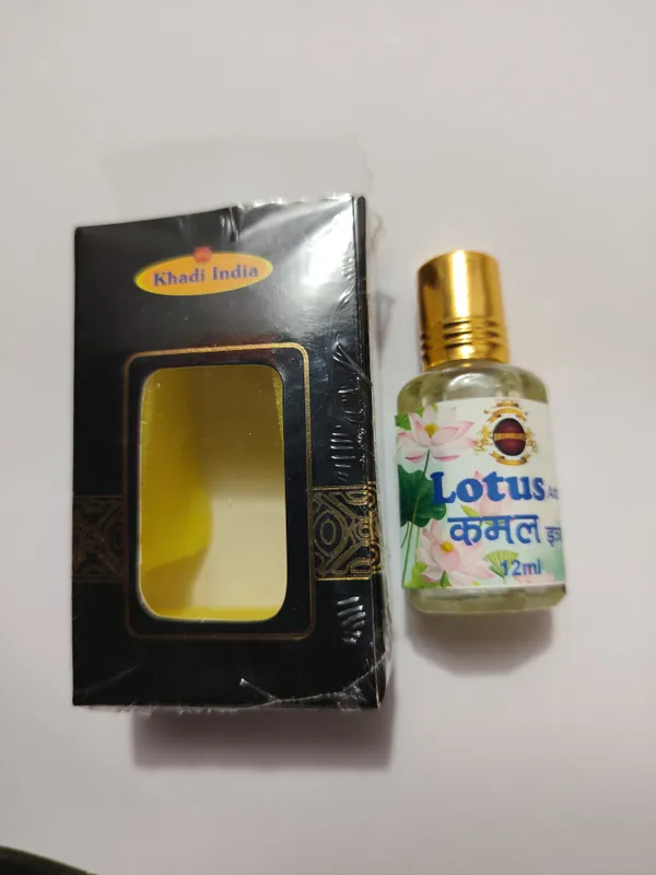 Aromaluxe_Lotus_(Kamal)_Natural_Floral_Attar_Roll-On_Alcohol_Free_12ml