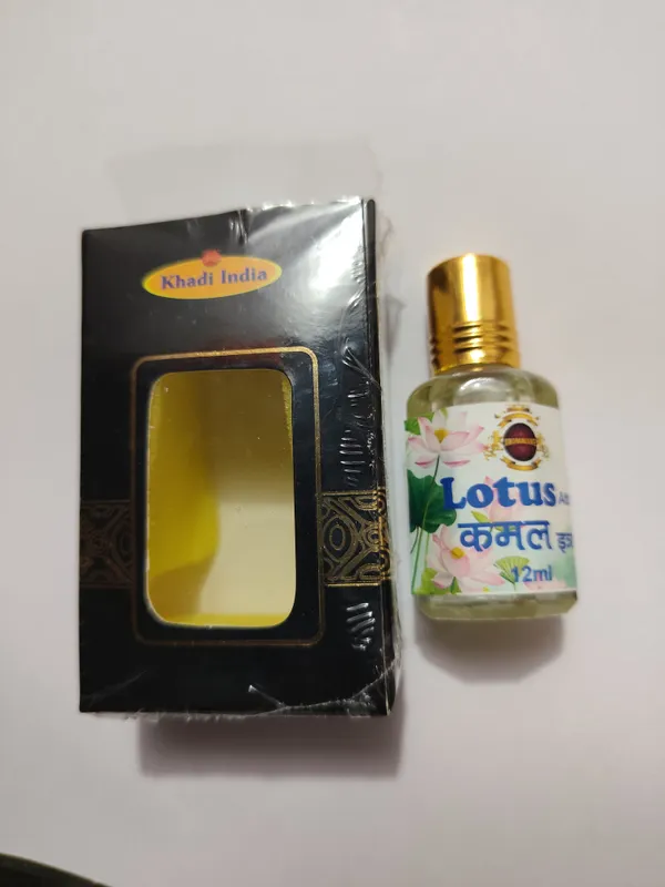 Aromaluxe_Lotus_(Kamal)_Natural_Floral_Attar_Roll-On_Alcohol_Free_12ml