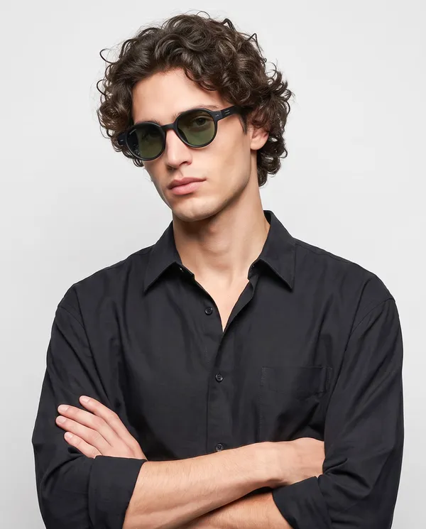 Matte_Black_Round__PHOTOCHROMIC_Sunglasses_For_Unisex