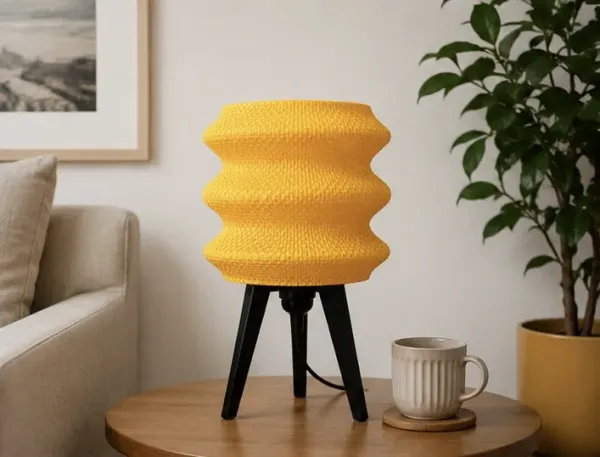 Gold_Pla_Plastic_Table_Lamp_For_Home_And_Living