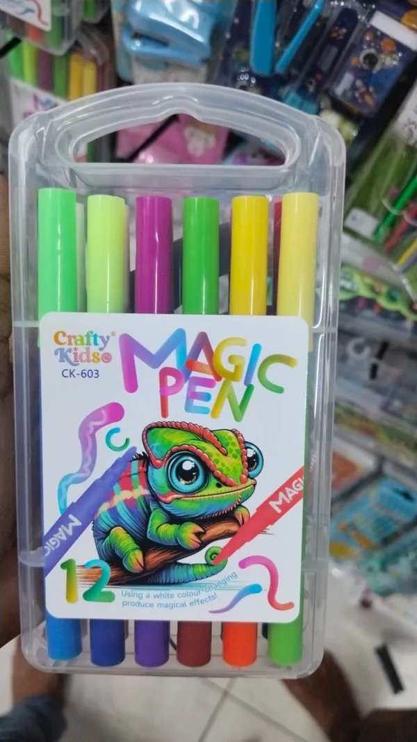 Acrylic_Magic_Markers_12_Colour_Set