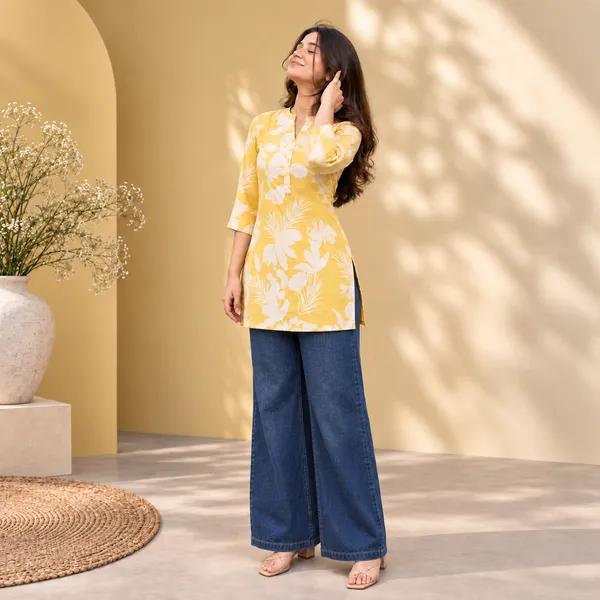 Yellow_Bamboo_Silk_Floral_Print_Short_Top_For_Women