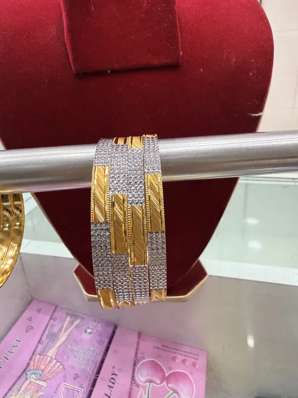 Gold_Silver_Metal_Alloy_Two-Tone_Stone_Studded_Bangle_For_Women