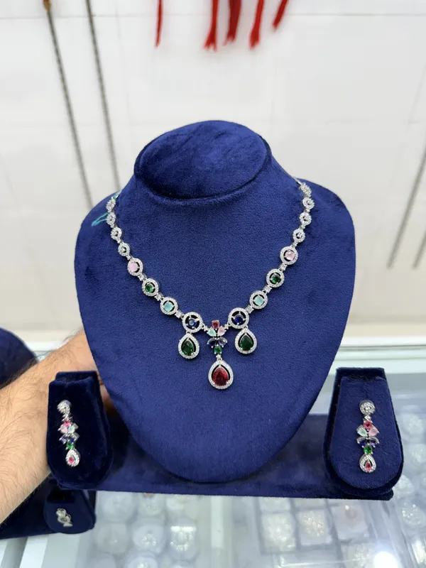 Silver_Metal_Alloy_Multicolour_Stone_Circular_Necklace_Set_For_Women