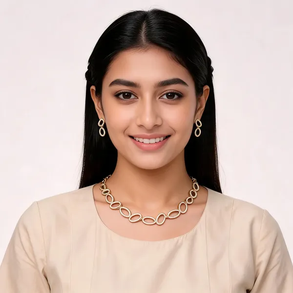 Gold_Metal_Alloy_Oval_Link_Necklace_Set_For_Women