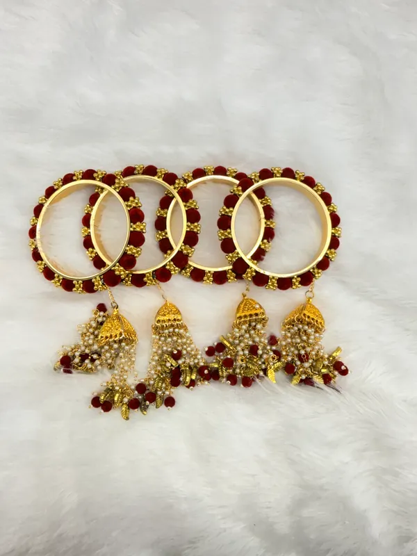 Red_Velvet_Bridal_Chooda_Bangles_With_Kaleera_For_Women