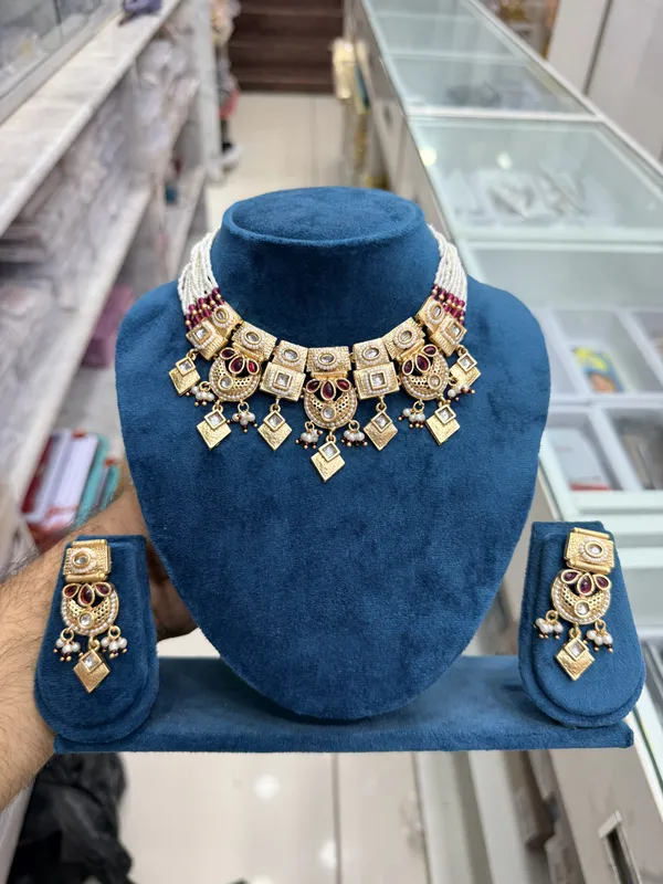 Gold_Metal_Alloy_Stone_Choker_Traditional_Necklace_Set_For_Women