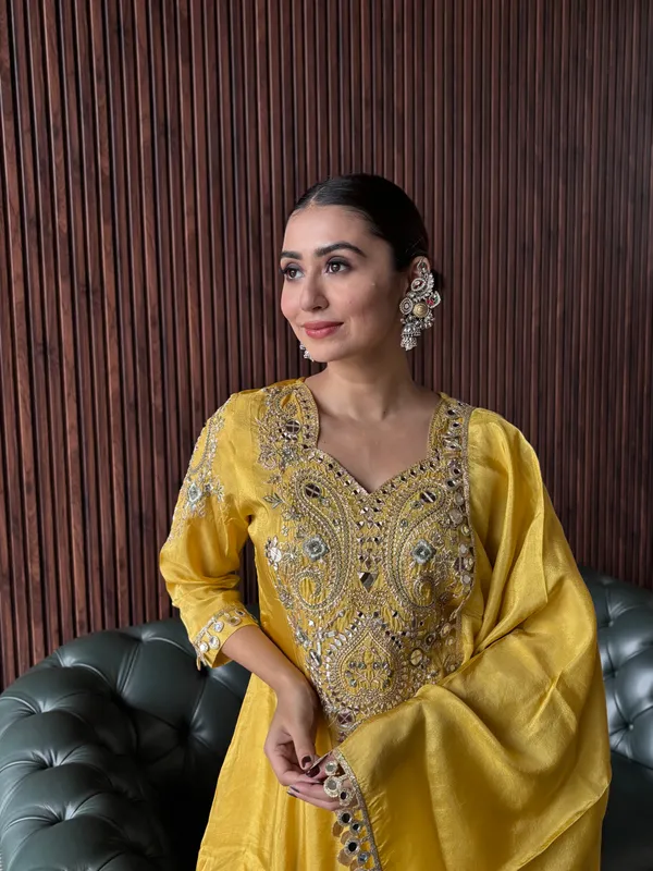 Yellow_Knee_Length_Suit_Set
