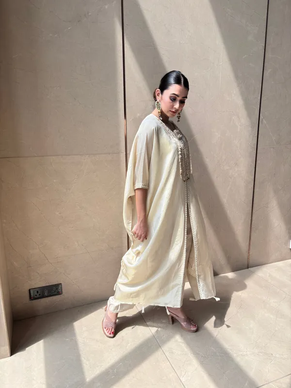 Beige_Boho_Kaftan