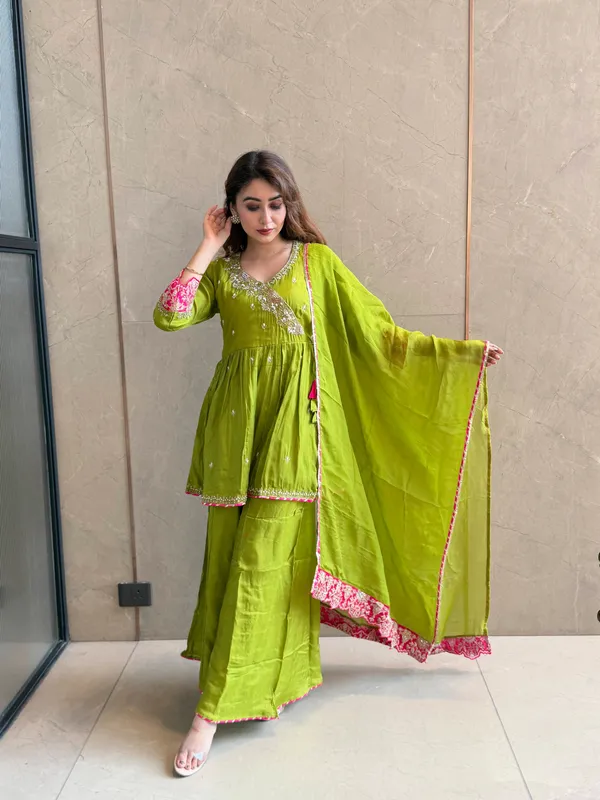 Gulnoor_Set_Red