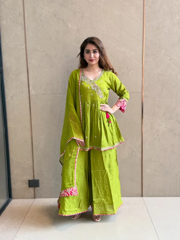 Gulnoor_Set_Green