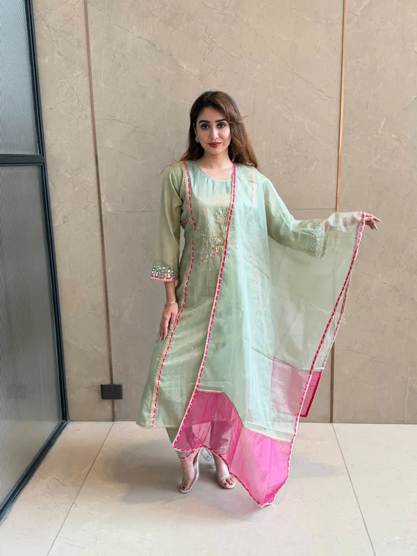 Pastel_Noor