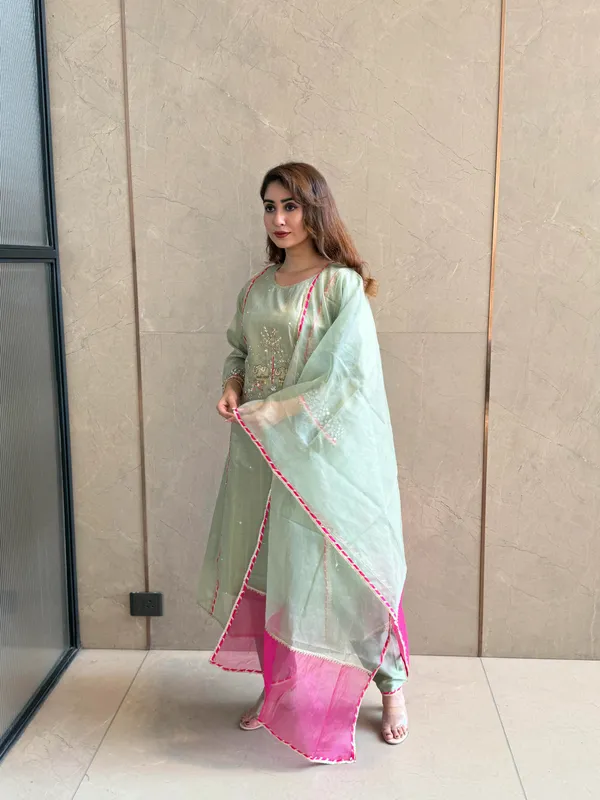 Pastel_Noor