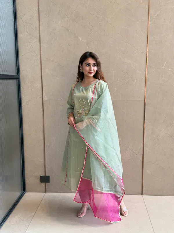 Pastel_Noor