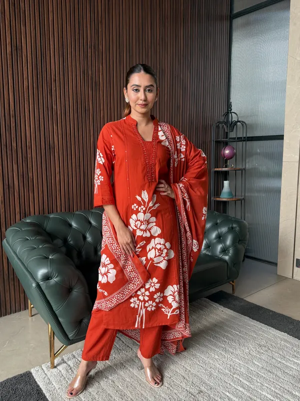 Red_Floral_Printed_Kurta_Set_With_Dupatta