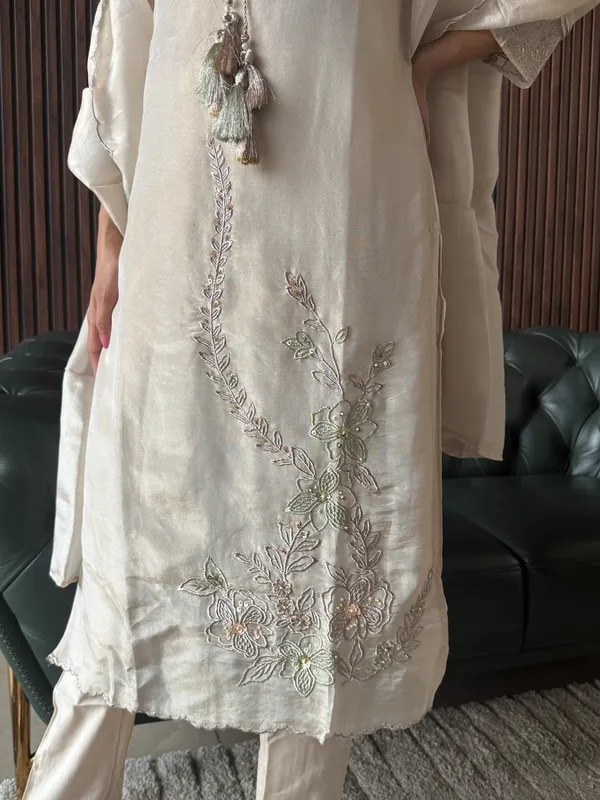 Ivory_Grace_Embroidered_Suit_Set