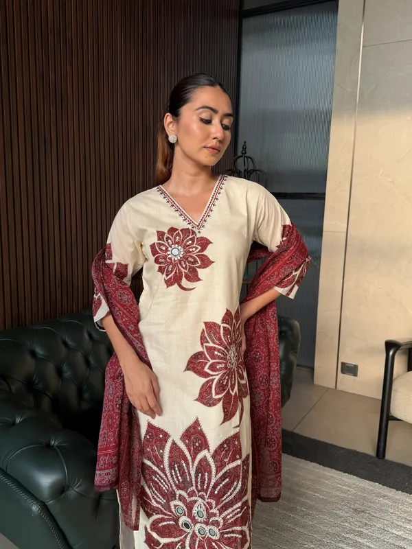 Maroon_Bloom_Suit_Set