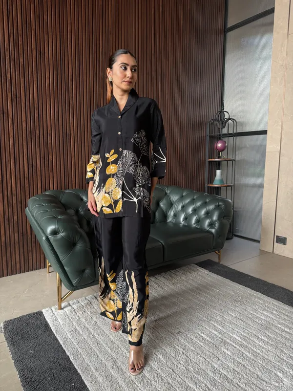 Black_Statement_Floral_Coord_Set