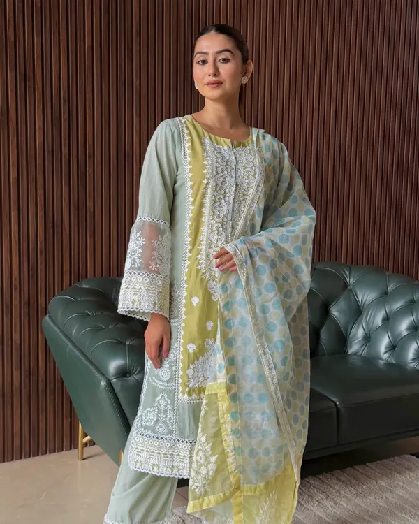 Pastel_Kurta_Set_With_Dupatta