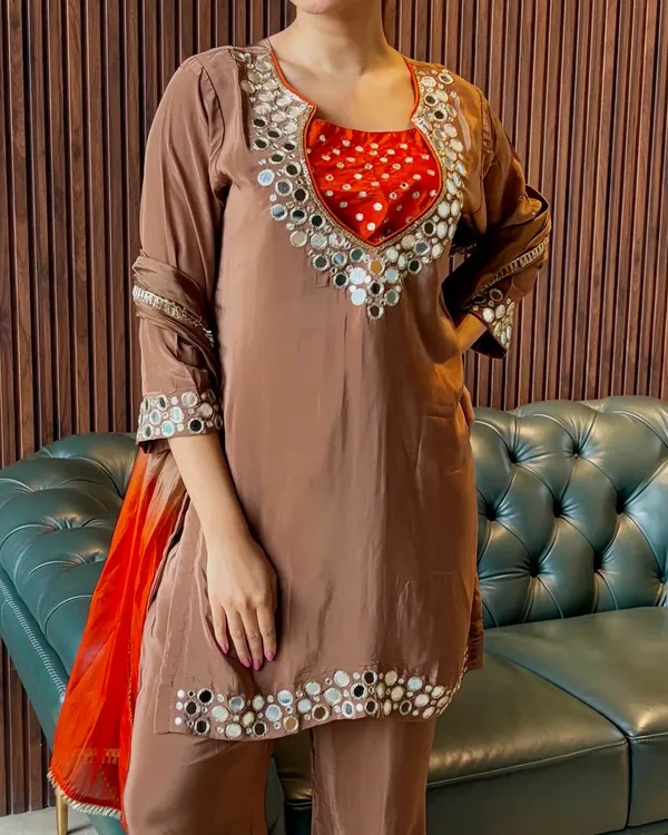 Amber_Mirror_Work_Suit_Set