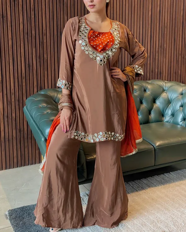 Amber_Mirror_Work_Suit_Set