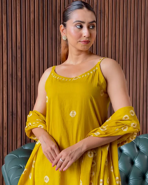 Mustard_Embroidered_Kurta_Set