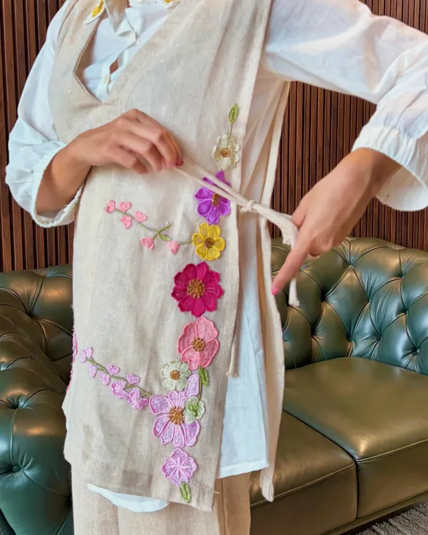 Ivory_Floral_Embroidered_Co_Ord_Set