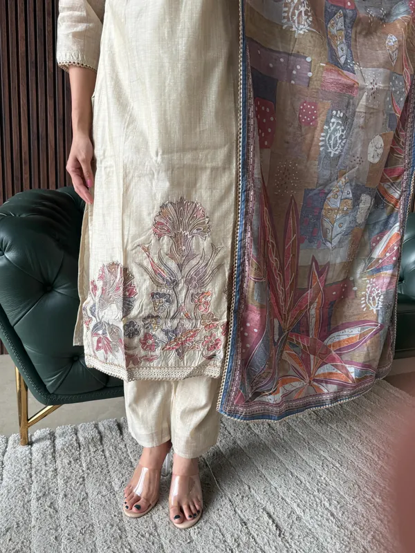 Nude_Elegance_Embroidered_Suit_Set