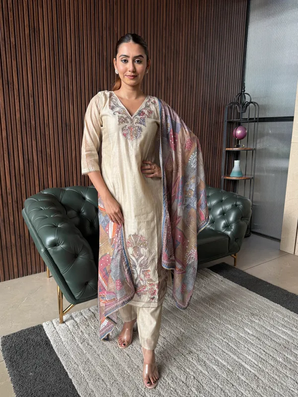 Nude_Elegance_Embroidered_Suit_Set