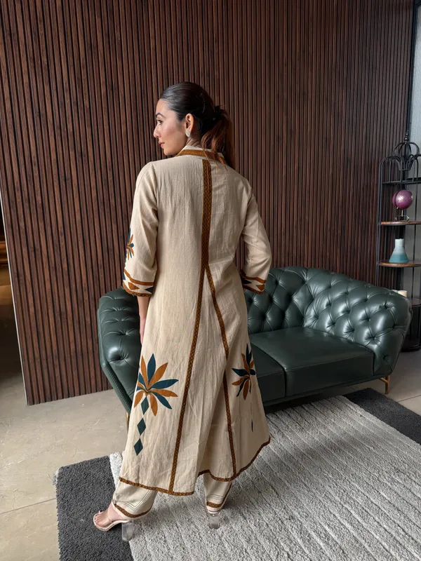 Desert_Flora_Panel_Kurta_Set