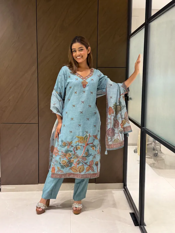 Blue_Botanical_Suit_Set