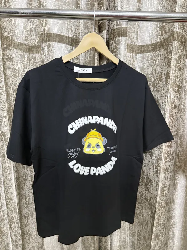 Black_Graphic_T-Shirt_for_Women