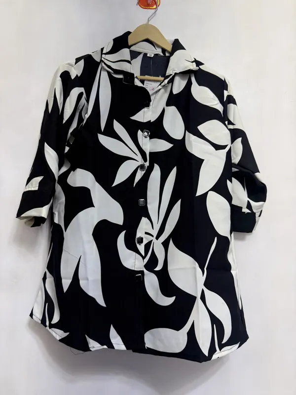Black_White_Printed_Collared_Shirt_for_Women