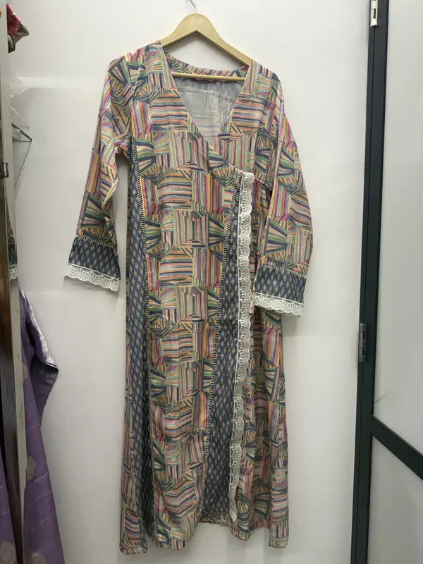 Multicolor_Printed_Kurta_Pant_Set_for_Women