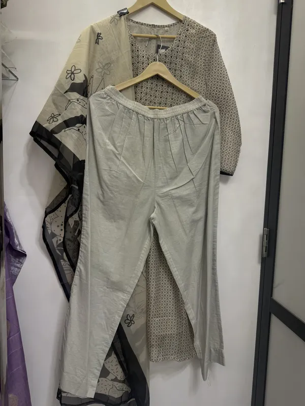 Off_White_Printed_Straight_Kurta_And_Dupatta_Set_For_Women