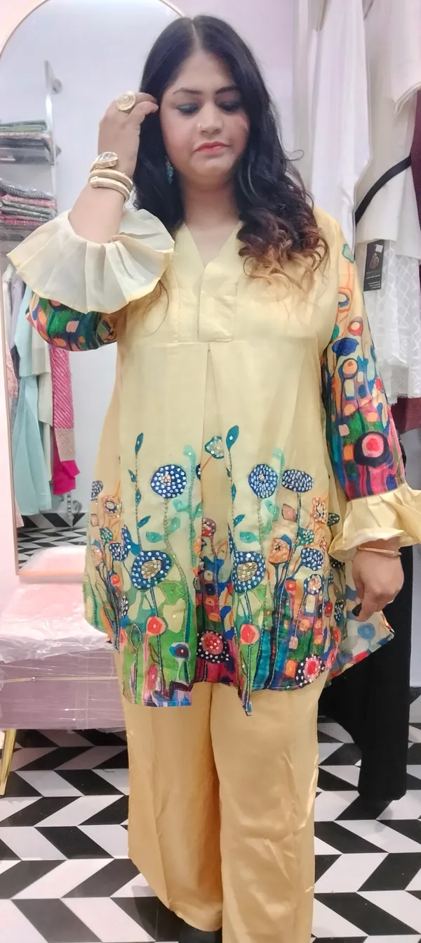 Yellow_Printed_Straight_Kurta_Set_for_Women