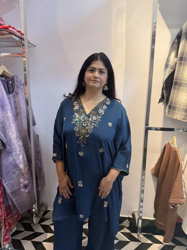 Navy_Blue_Embroidered_Kurta_Set_For_Women