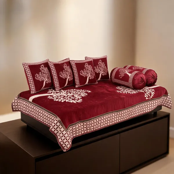 Maroon_Traditional_Tree_Print_Diwan_Set