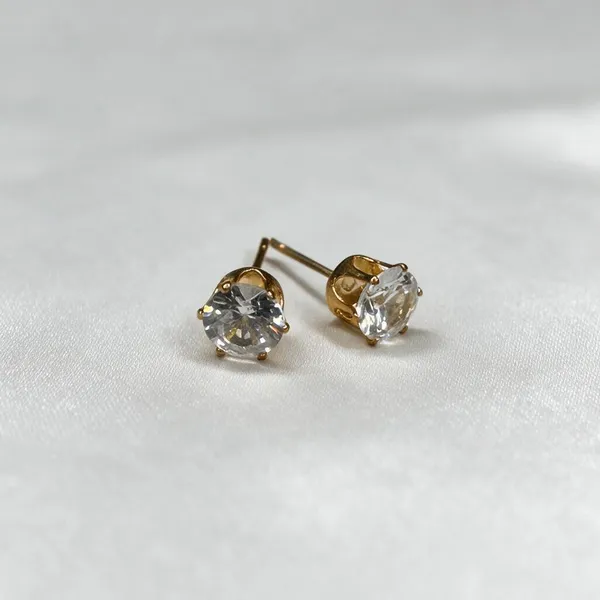 Gold_Tone_Crystal_Stud_Earrings_for_Women