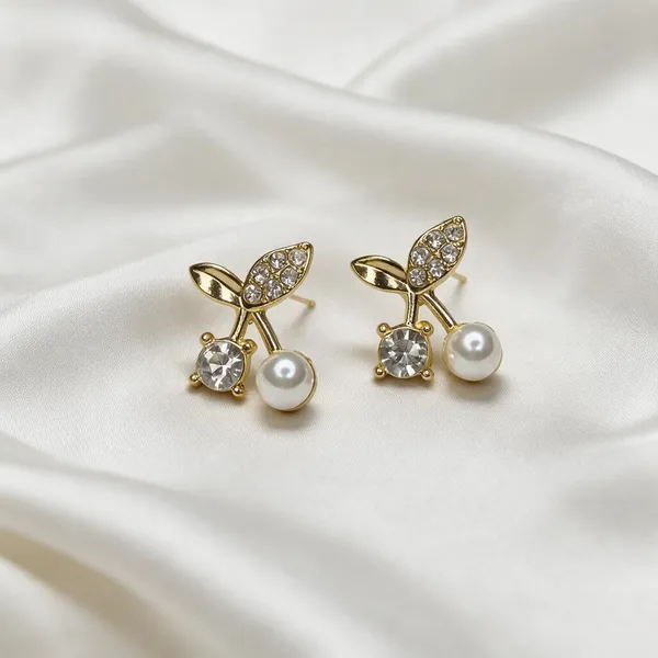 Gold_Tone_Pearl_Leaf_Earrings_for_Women
