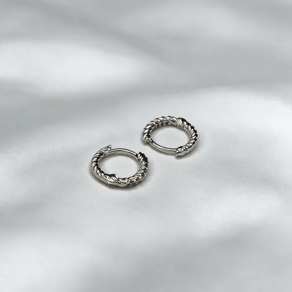 Silver_Textured_Hoop_Earrings_for_Women