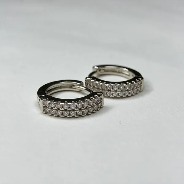 Silver_Tone_Stone_Studded_Hoop_Earrings_for_Women