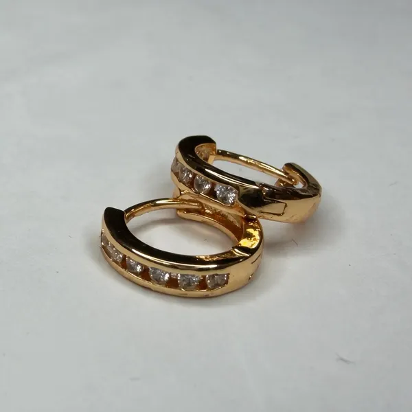 Gold_Tone_Stone_Studded_Hoop_Earrings_for_Women