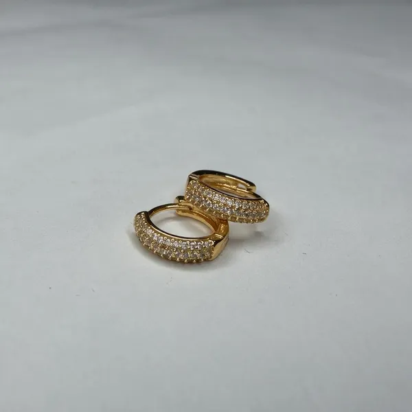 Gold_Tone_Stone_Studded_Hoop_Earrings_for_Women