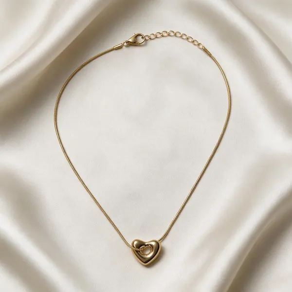 Gold_Tone_Heart_Pendant_Necklace_for_Women